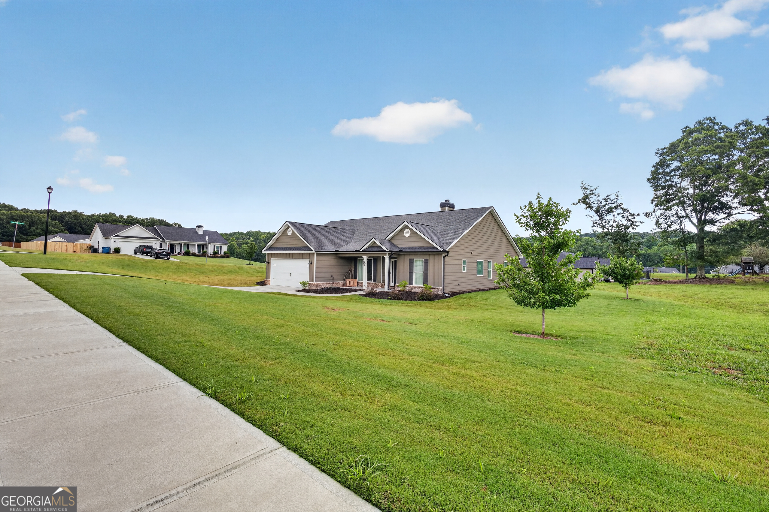 198 Advent Drive Property Photo 41