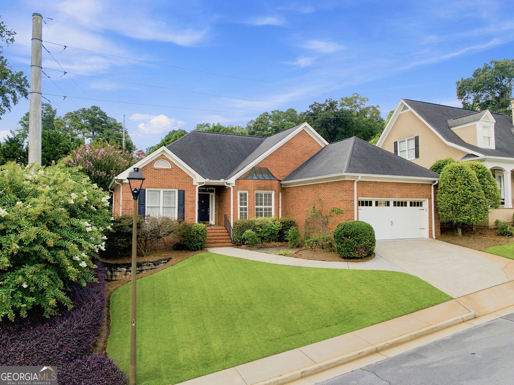 112 Vinings Drive SE
