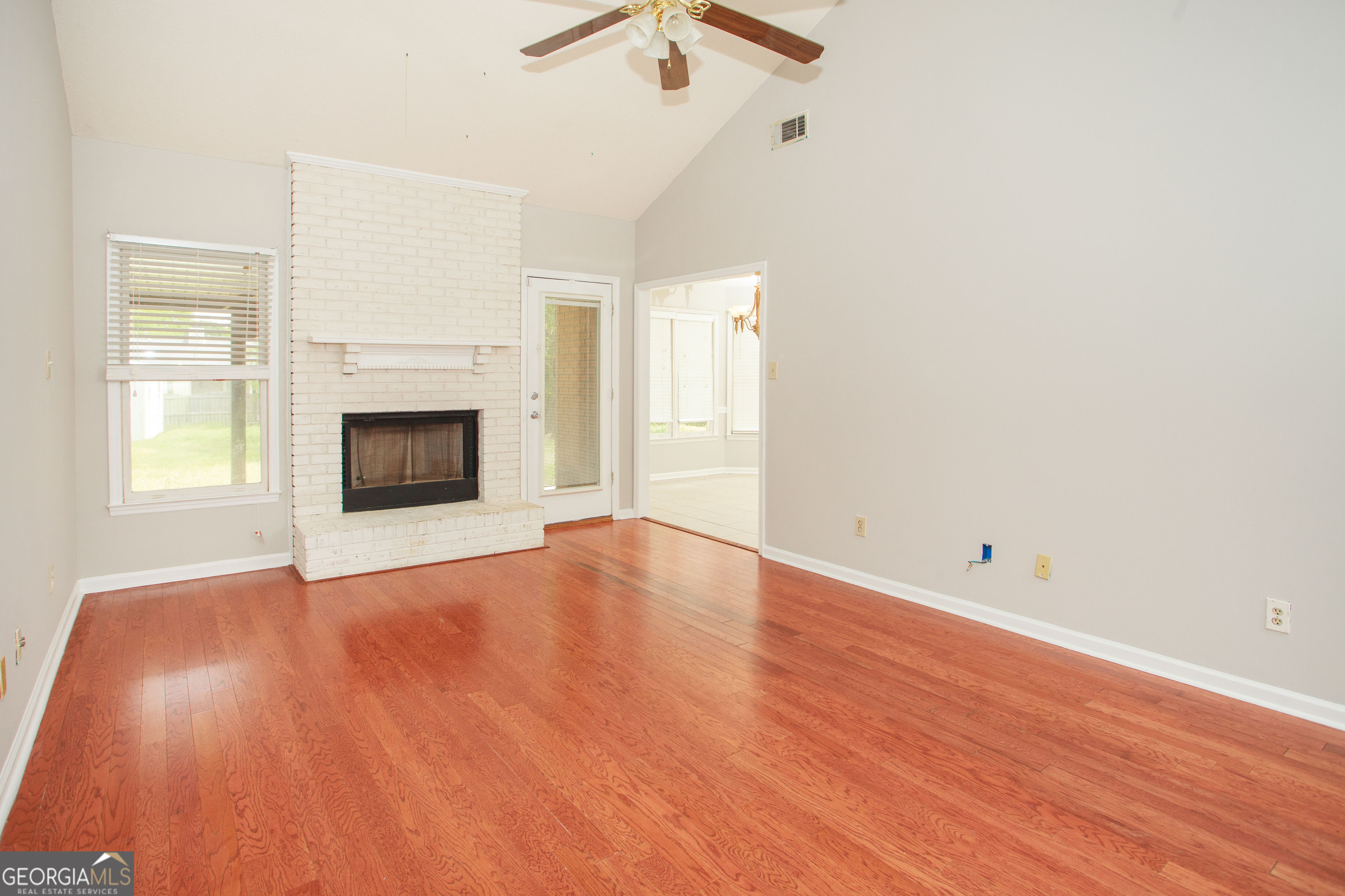 201 Willowgate Drive Property Photo 6