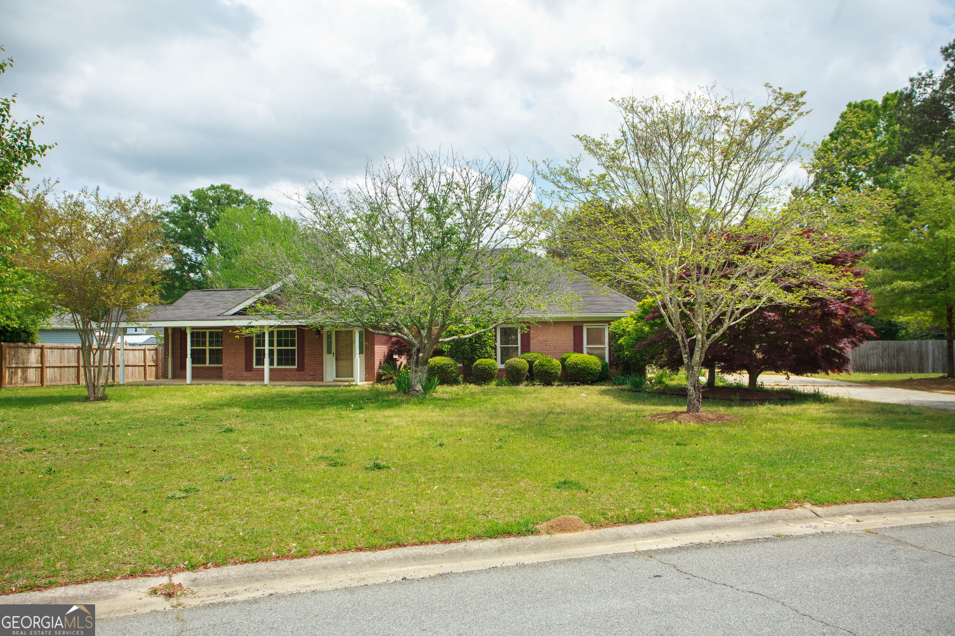 201 Willowgate Drive Property Photo 10