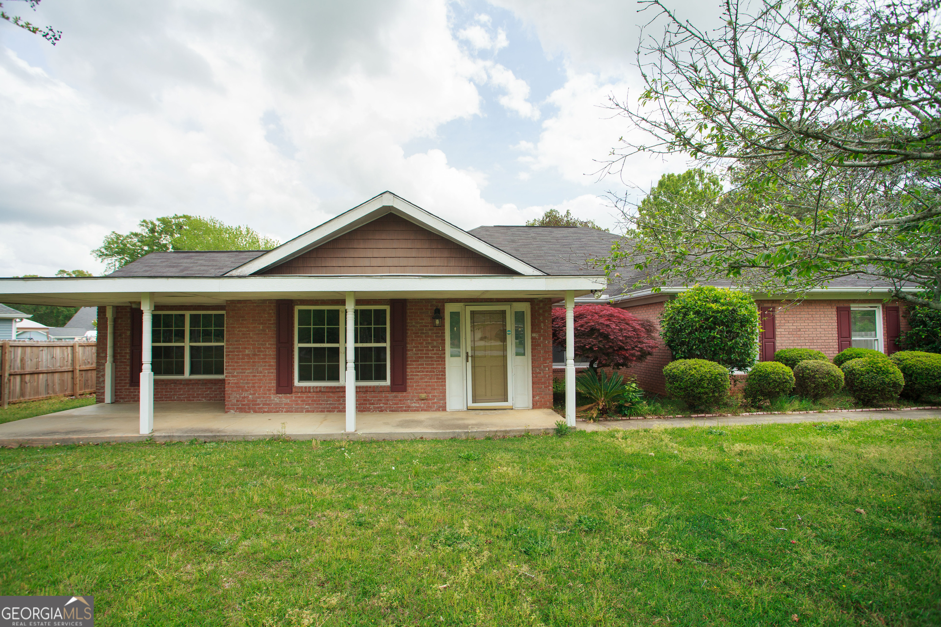 201 Willowgate Drive Property Photo 11
