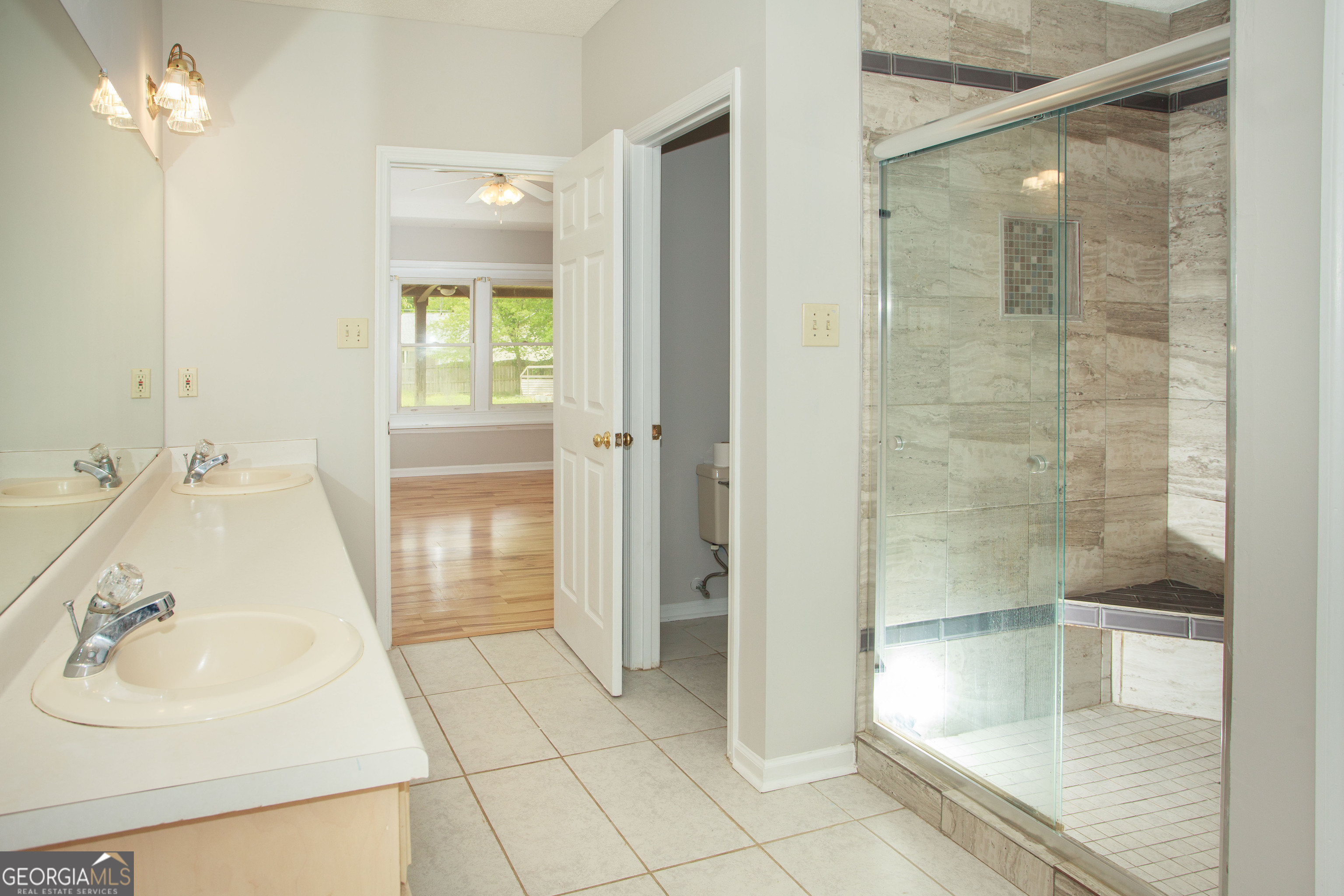 201 Willowgate Drive Property Photo 35