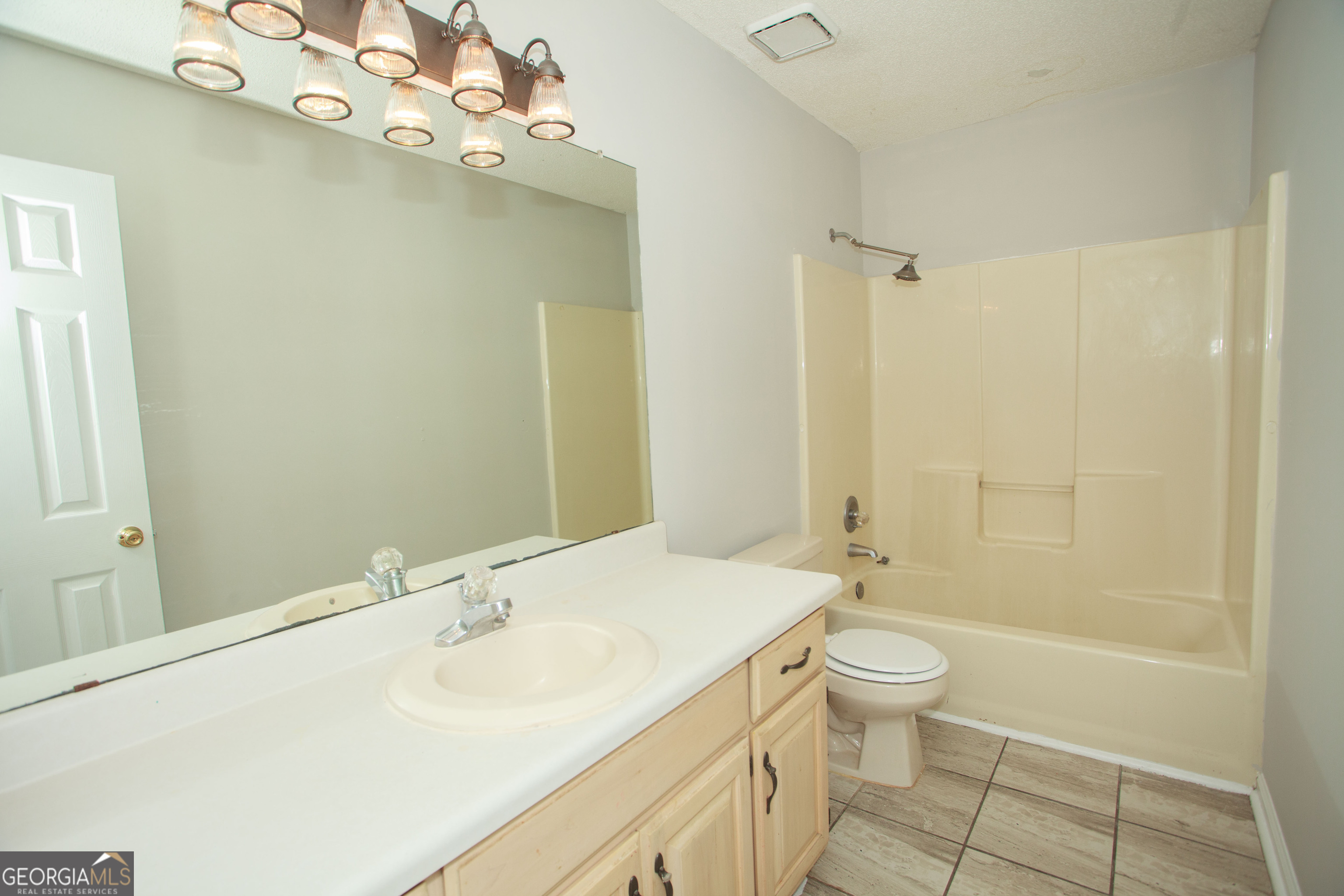 201 Willowgate Drive Property Photo 38