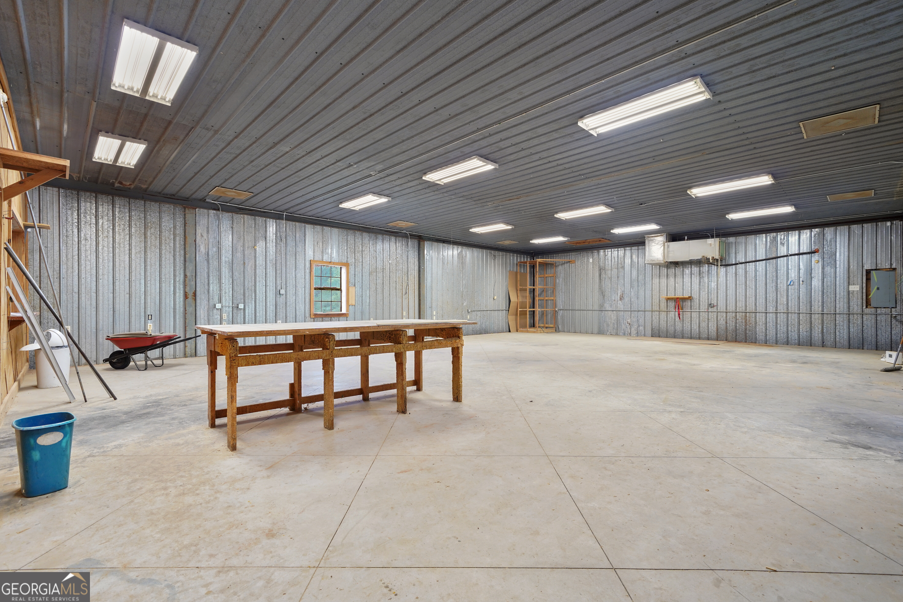 2772 Highway 19 N Property Photo 11
