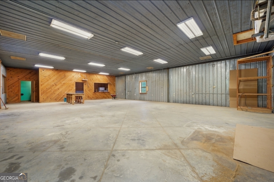 2772 Highway 19 N Property Photo 13