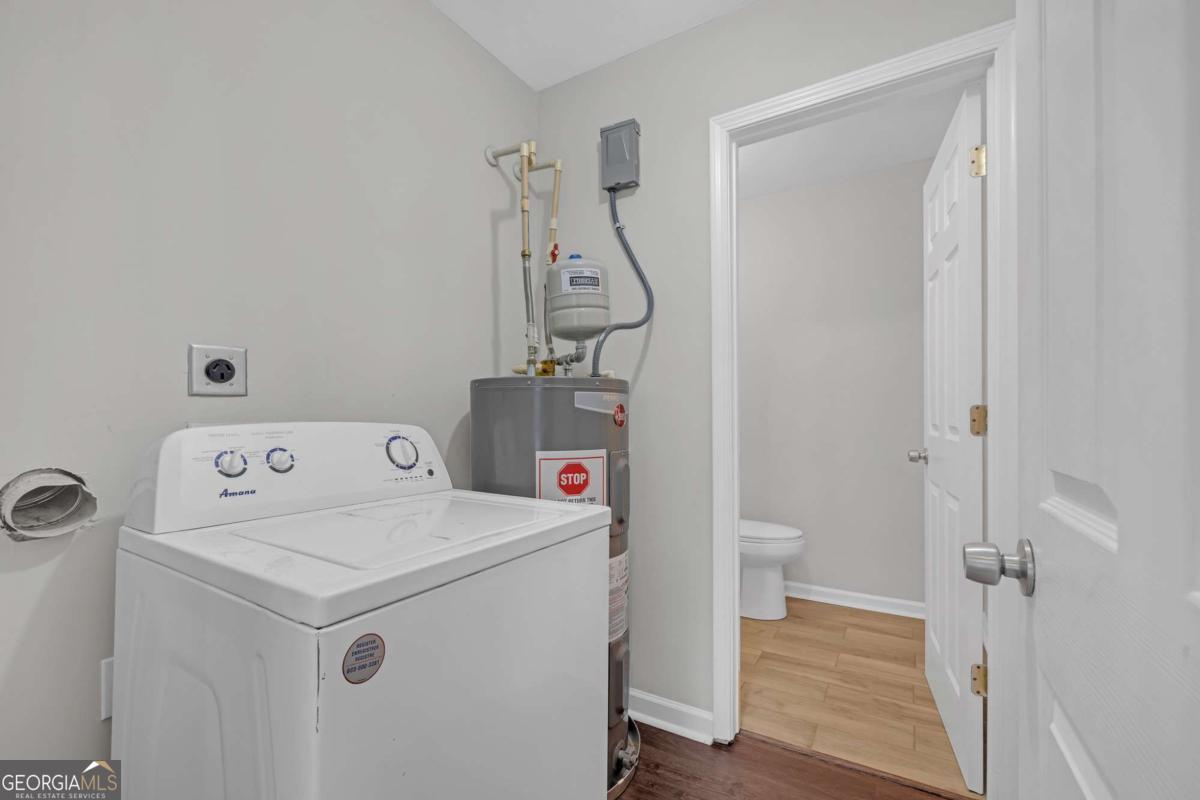 1948 Detroit Avenue Nw # B Property Photo 5