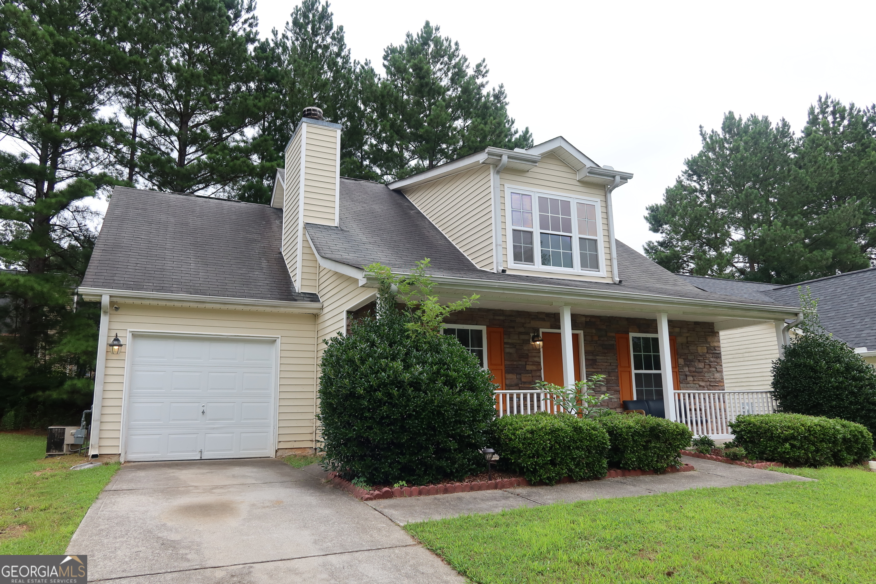 306 Breeze Meadow Property Photo 2