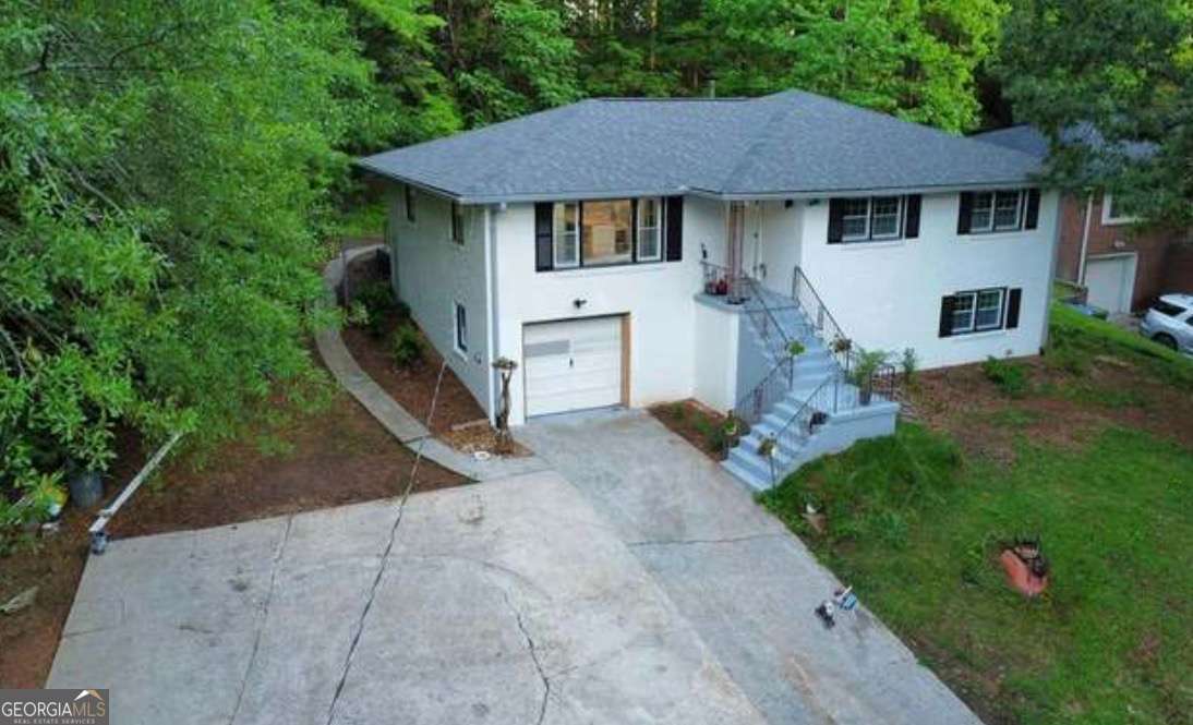 3904 Bakers Ferry Road Sw Property Photo 1