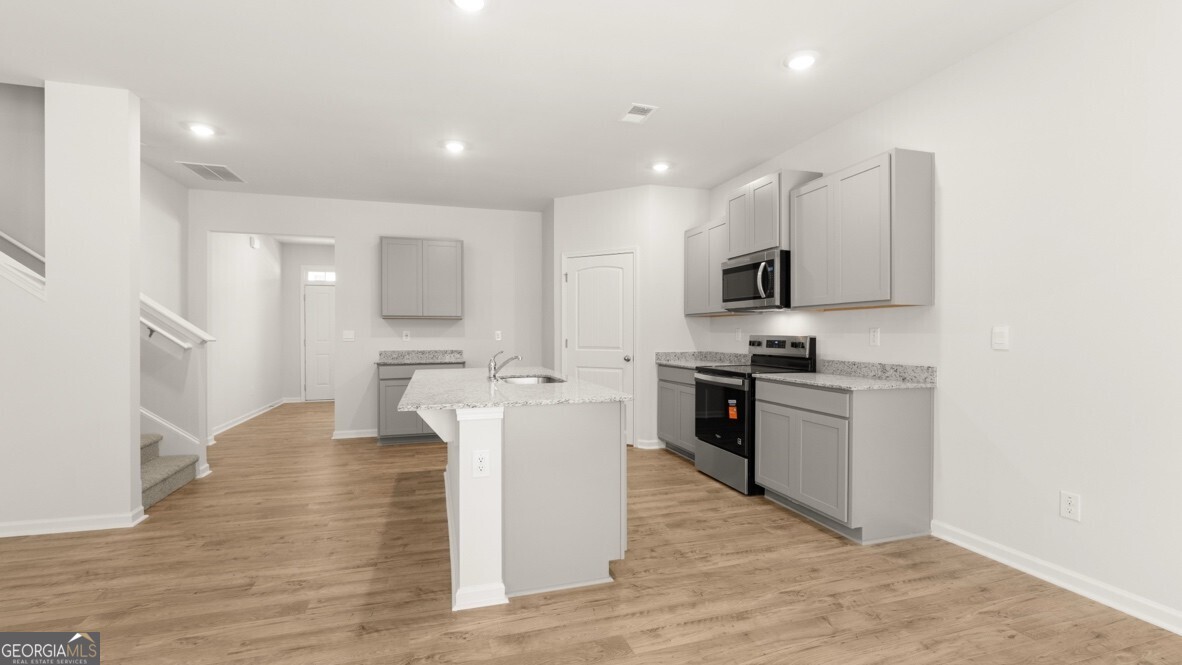 8174 Coldstream Drive Property Photo 8