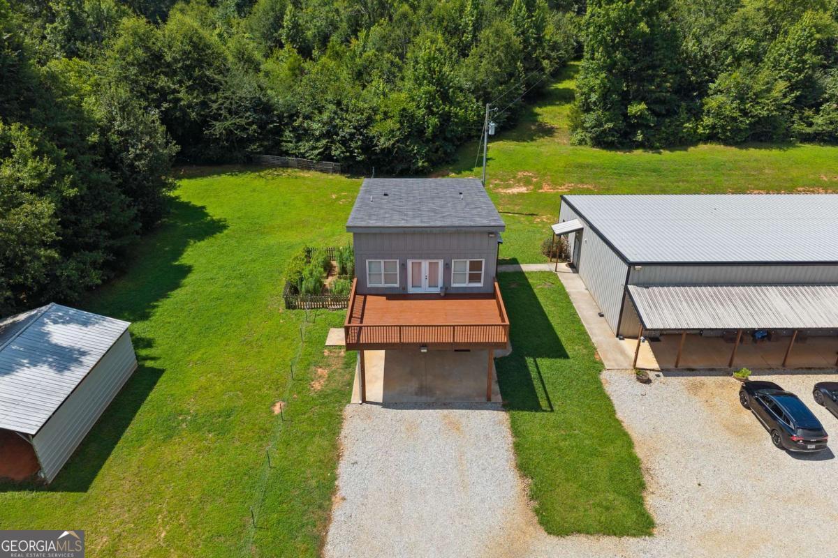 221 Columbus Drive Property Photo 36