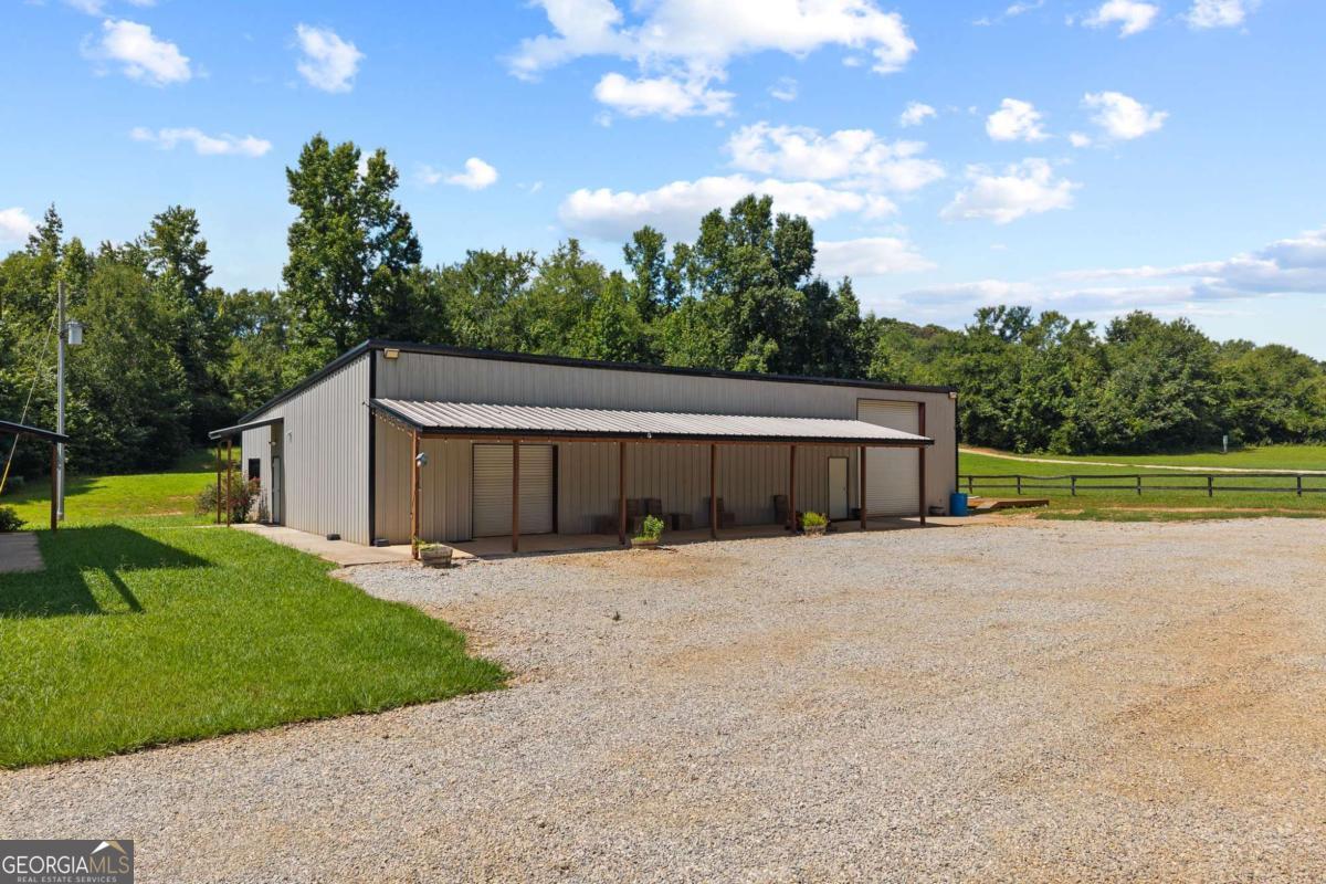 221 Columbus Drive Property Photo 45