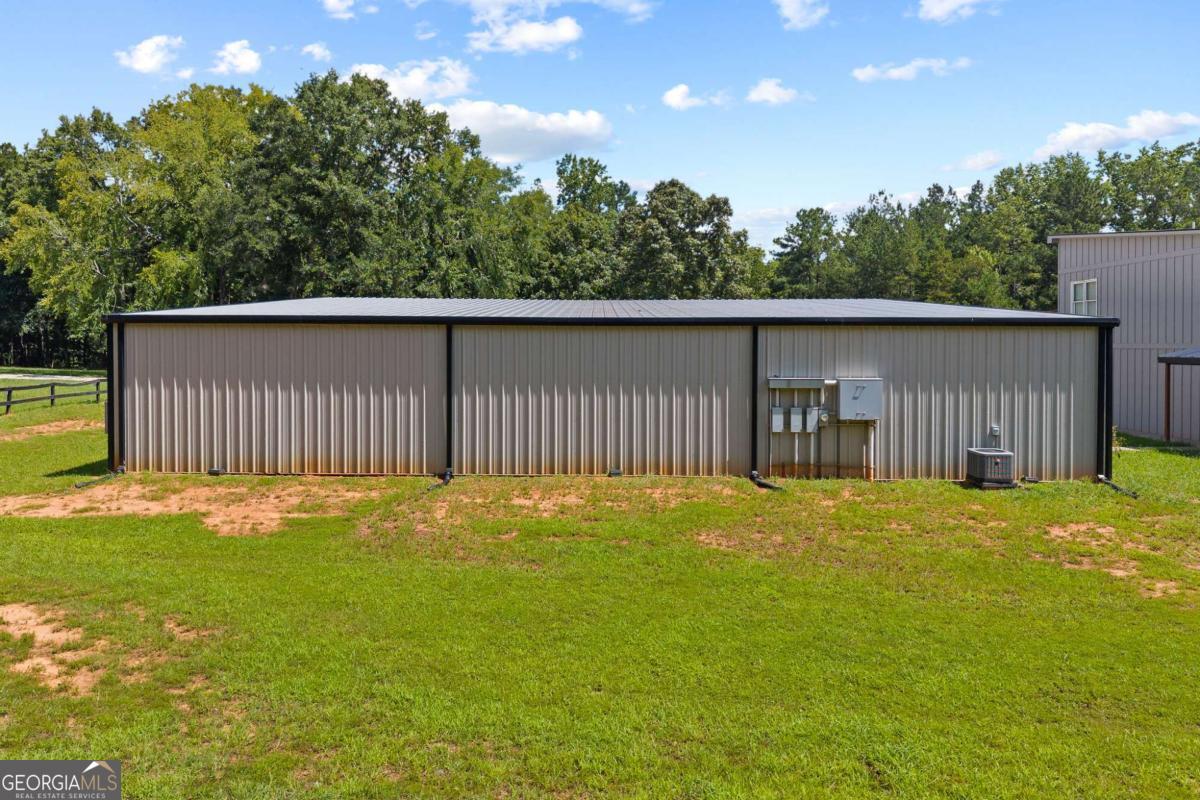 221 Columbus Drive Property Photo 68