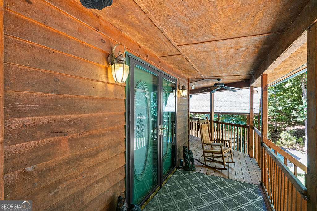 1247 Newport Drive Property Photo 9