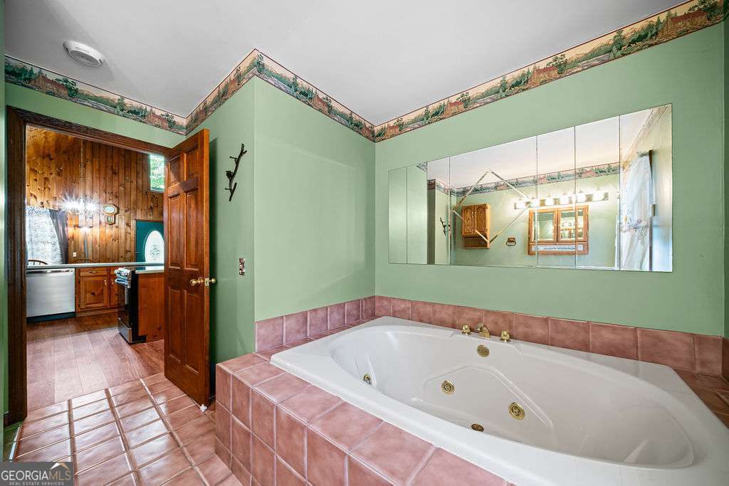 1247 Newport Drive Property Photo 22