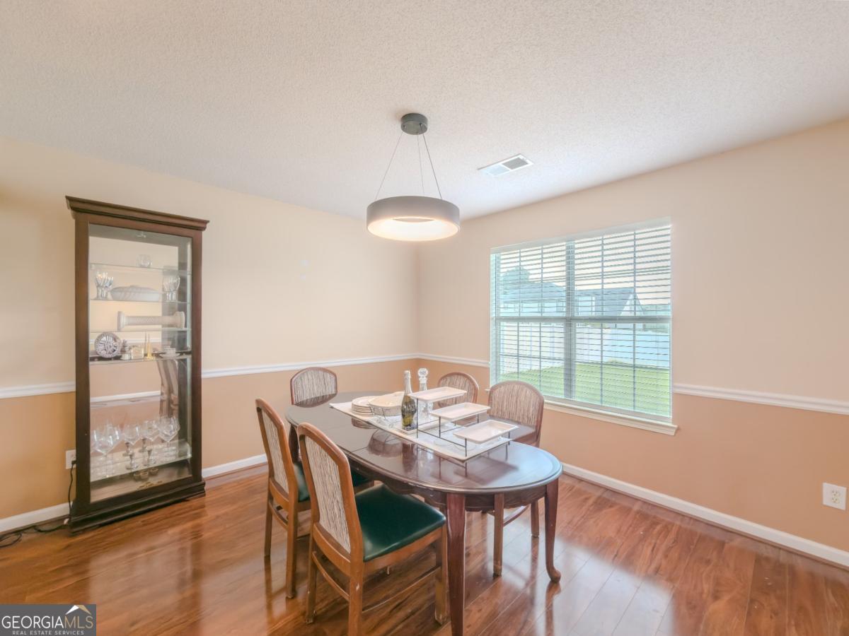 6049 Hitt Lake Trail Property Photo 4