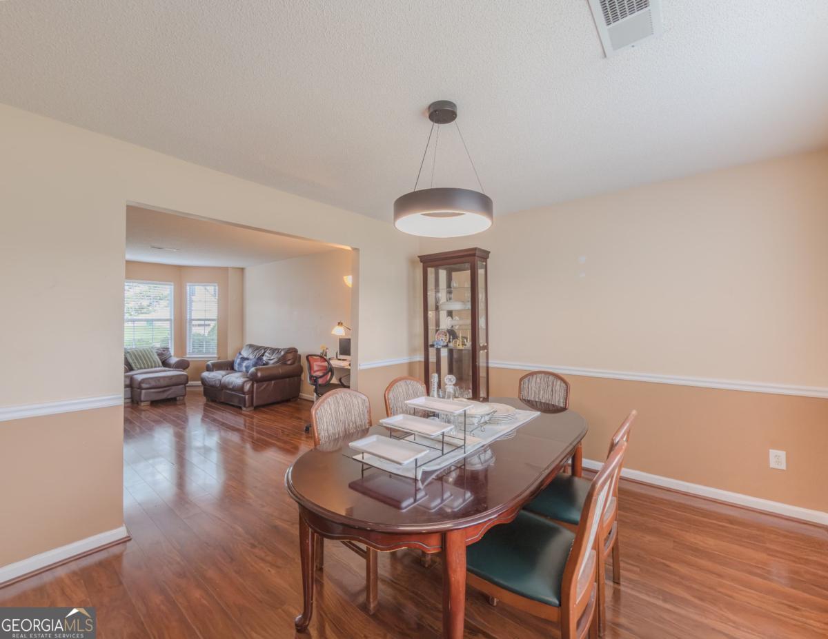 6049 Hitt Lake Trail Property Photo 5