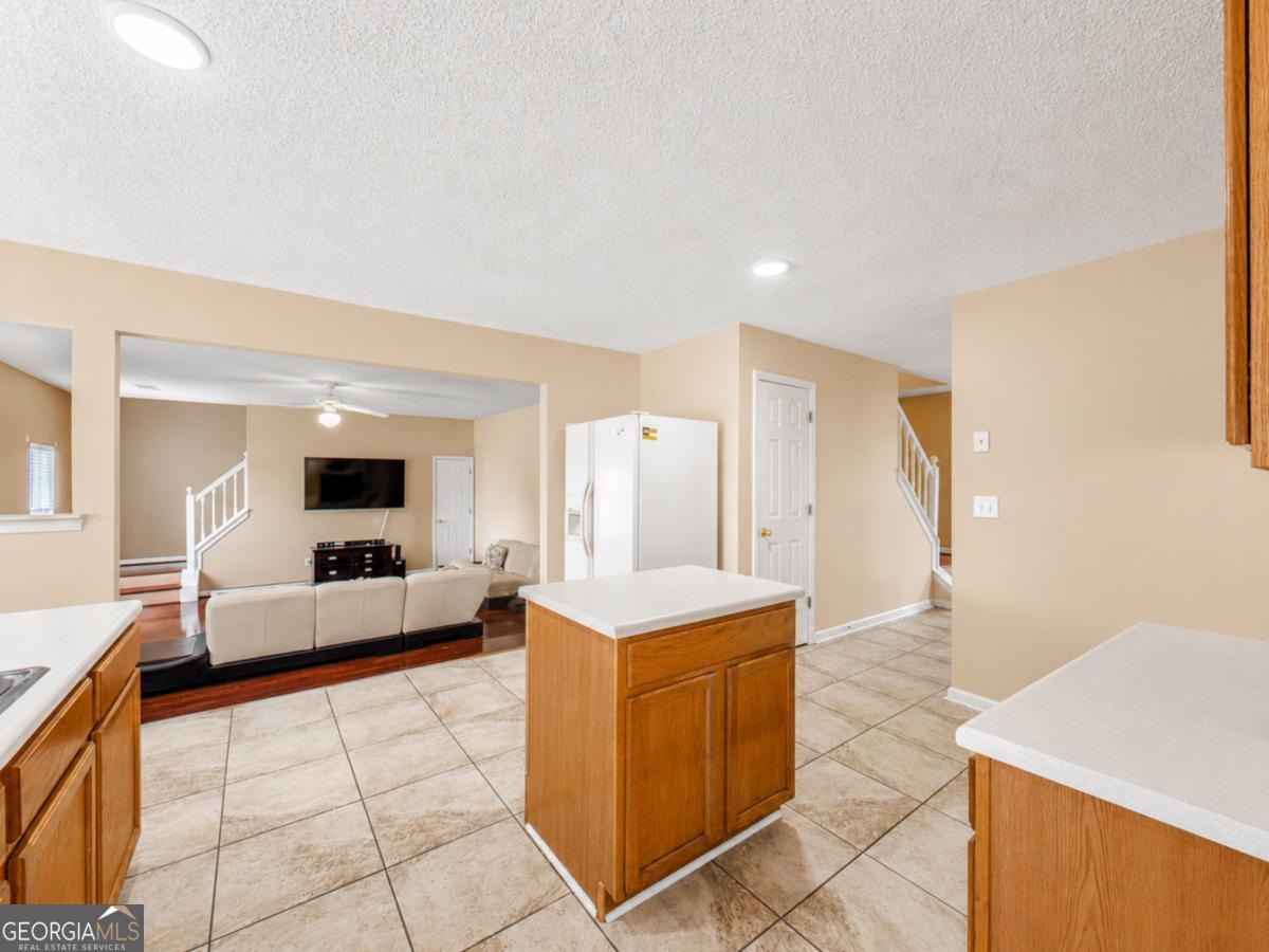 6049 Hitt Lake Trail Property Photo 7