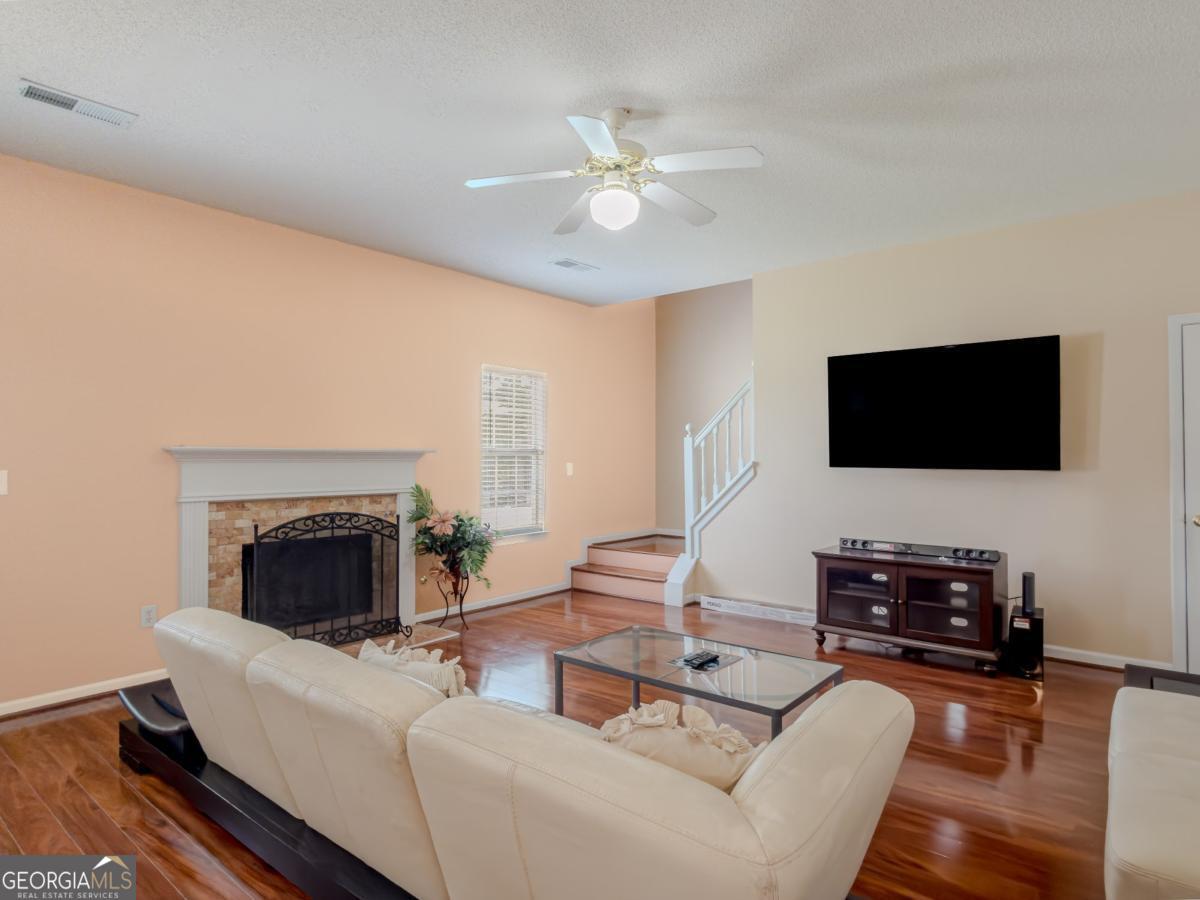 6049 Hitt Lake Trail Property Photo 11