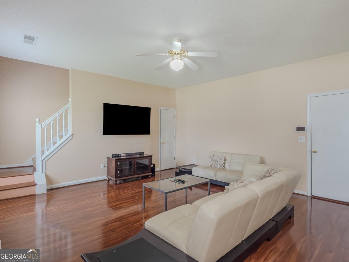 6049 Hitt Lake Trail Property Photo 12
