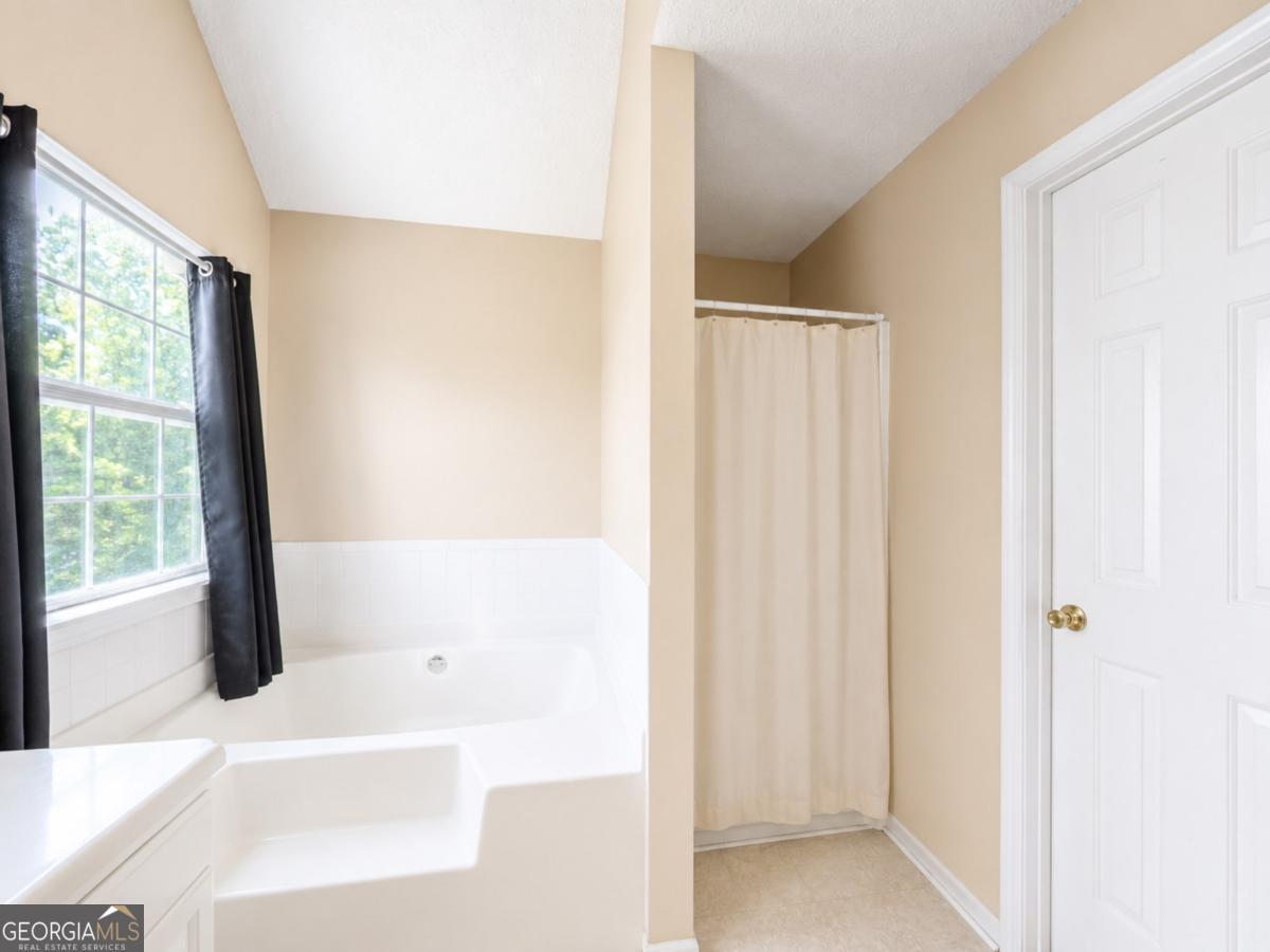 6049 Hitt Lake Trail Property Photo 17