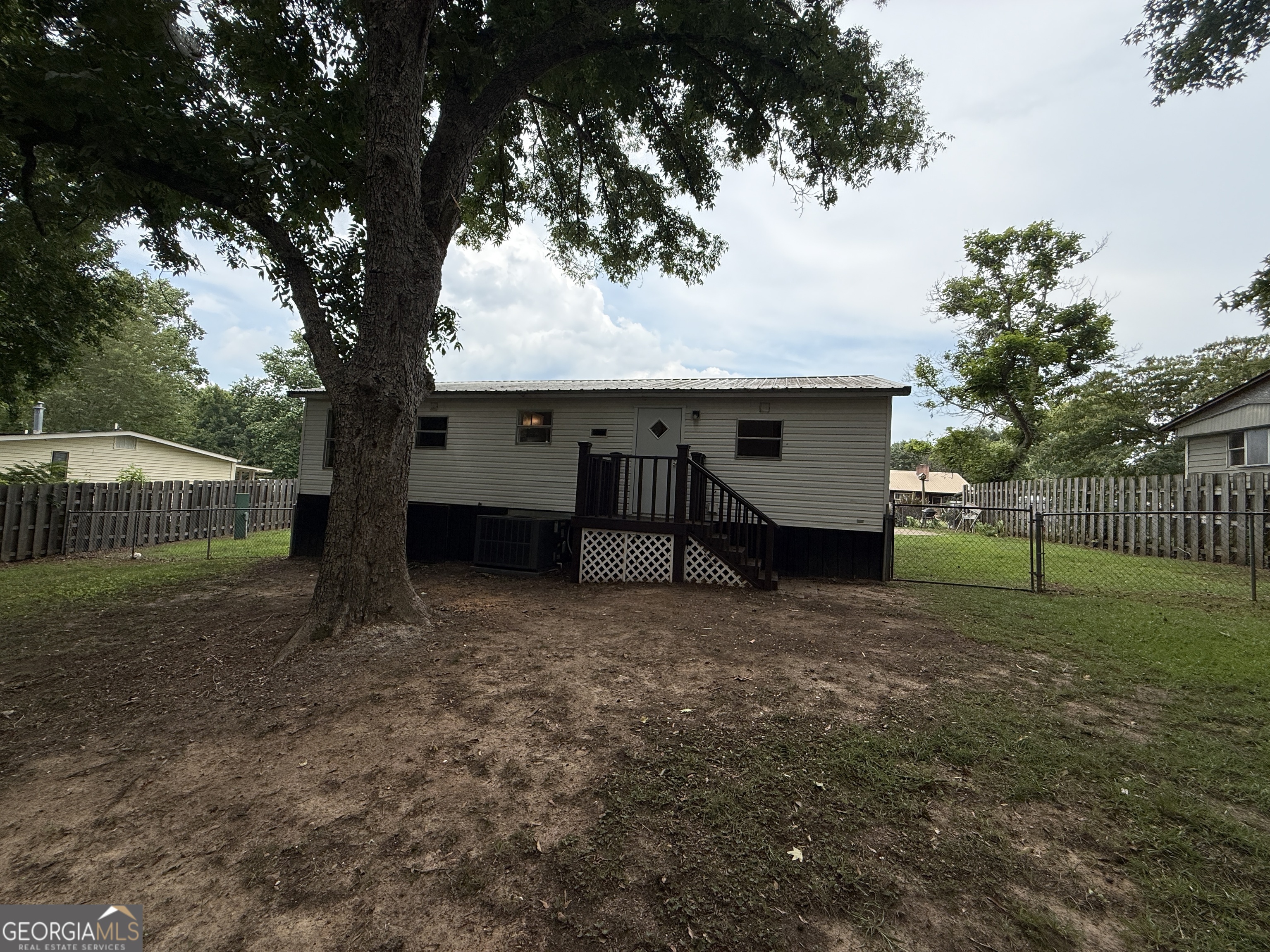 6 Skyland Drive W Property Photo 12