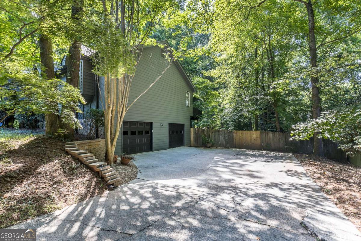 4918 Scotts Creek Trail Property Photo 3