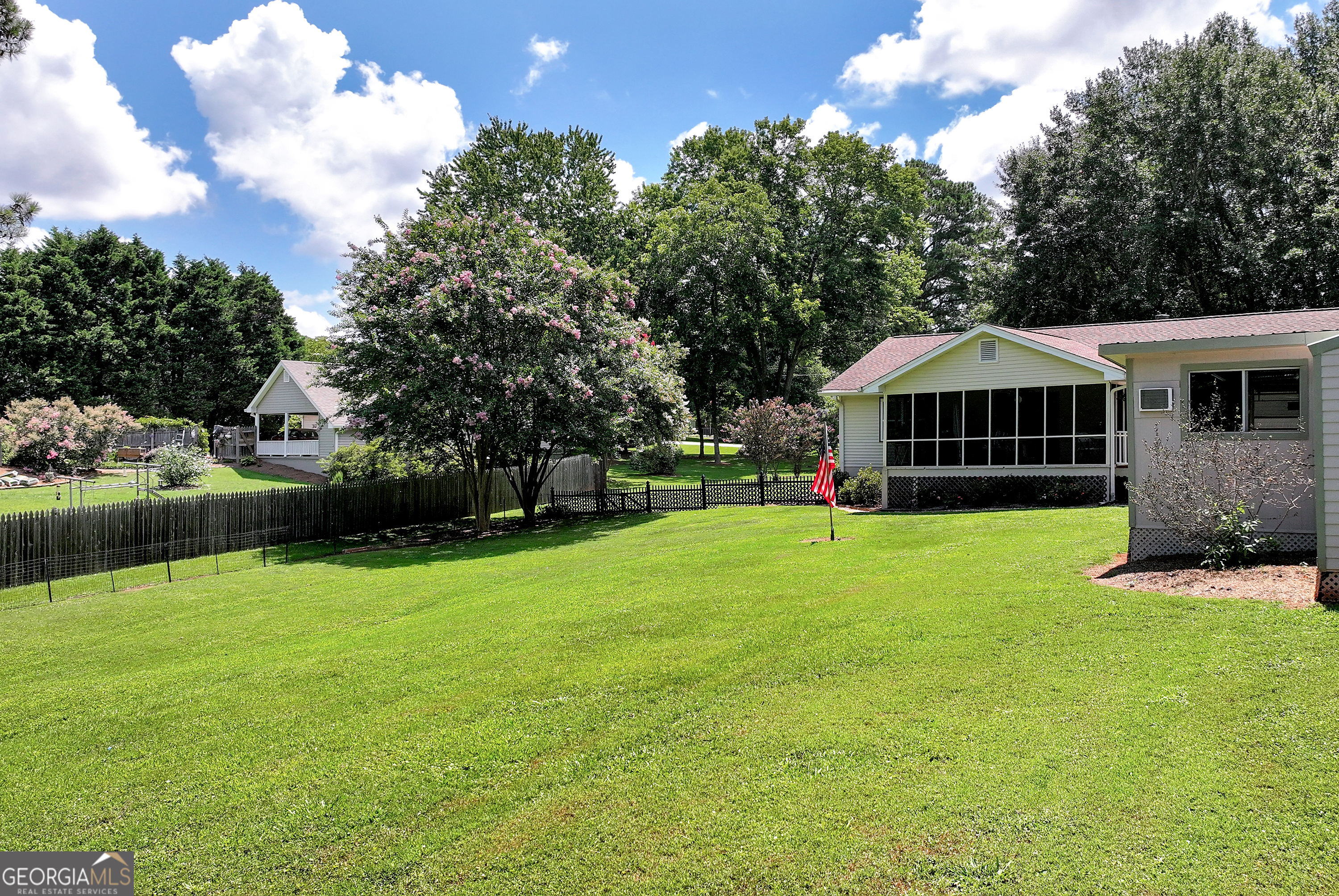 5658 Raintree Trace Property Photo 28