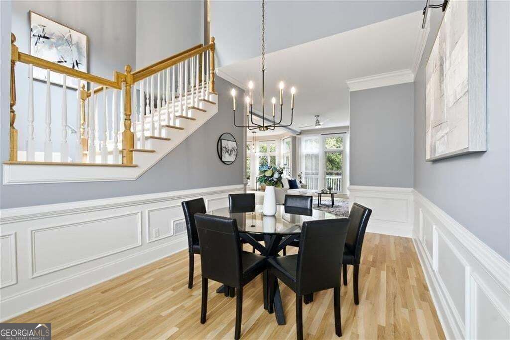 2482 Manor Walk Property Photo 8