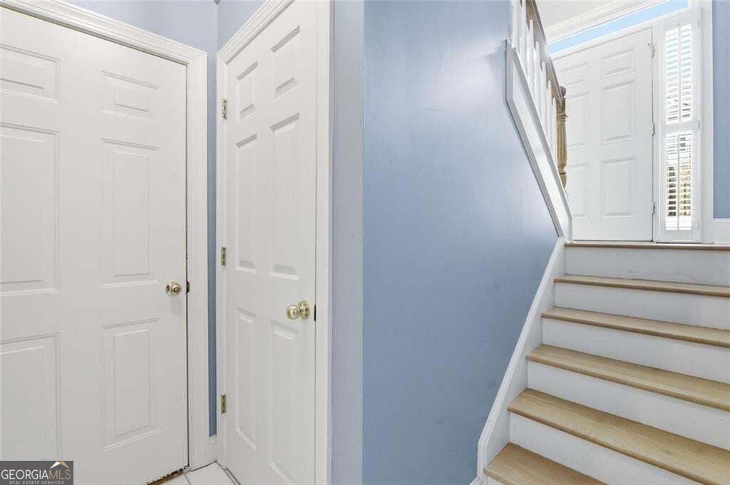 2482 Manor Walk Property Photo 24