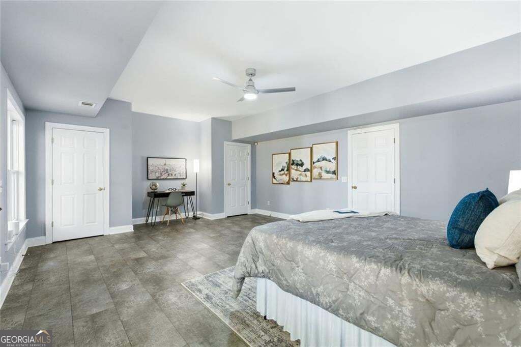 2482 Manor Walk Property Photo 27