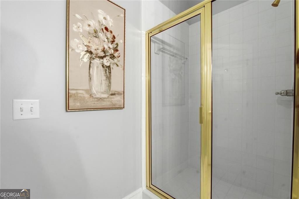 2482 Manor Walk Property Photo 40