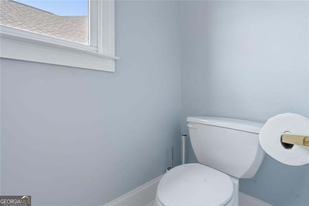 2482 Manor Walk Property Photo 41