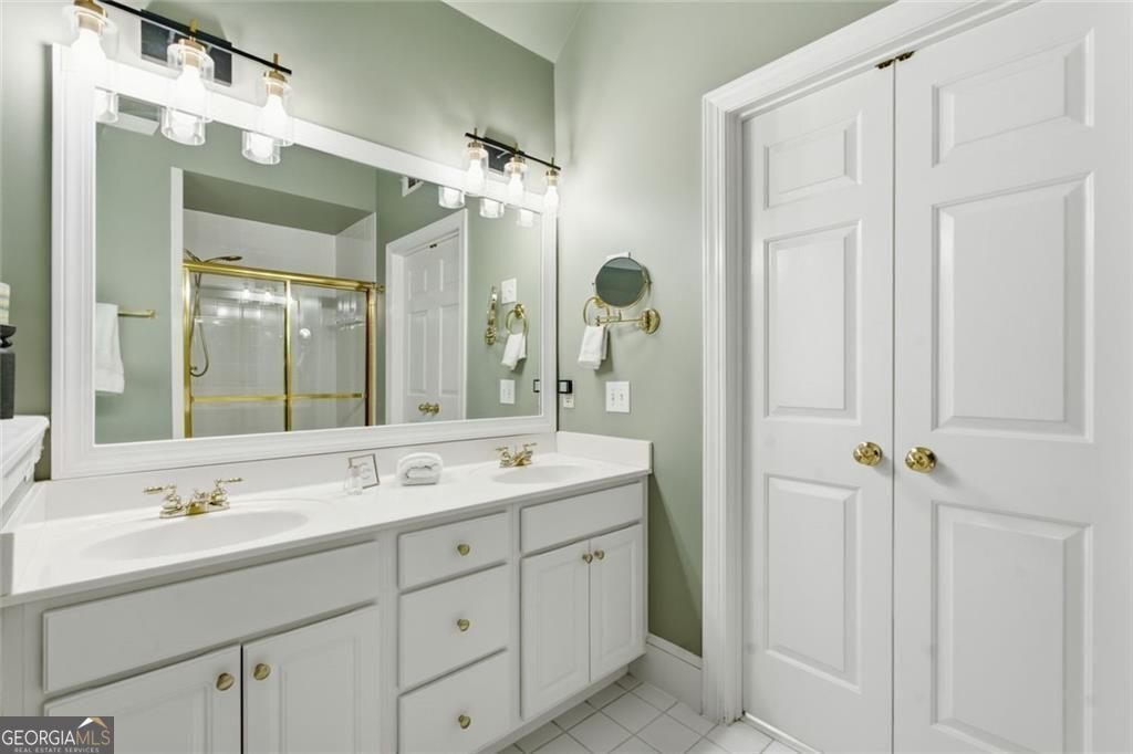 2482 Manor Walk Property Photo 48