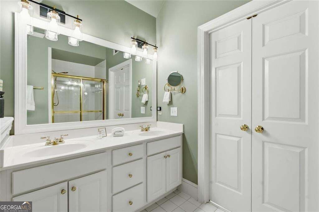 2482 Manor Walk Property Photo 48