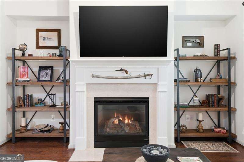 1114 Firethorne Pass Property Photo 11