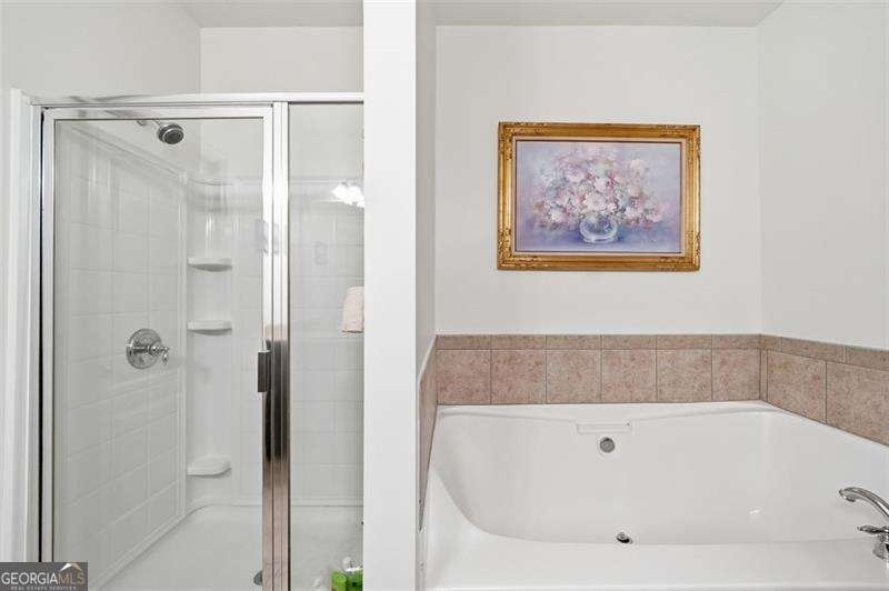 1114 Firethorne Pass Property Photo 20