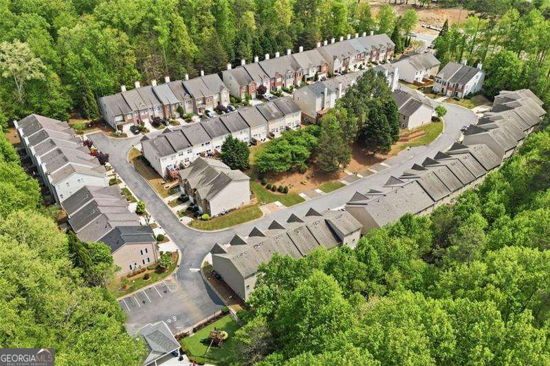 1114 Firethorne Pass Property Photo 40