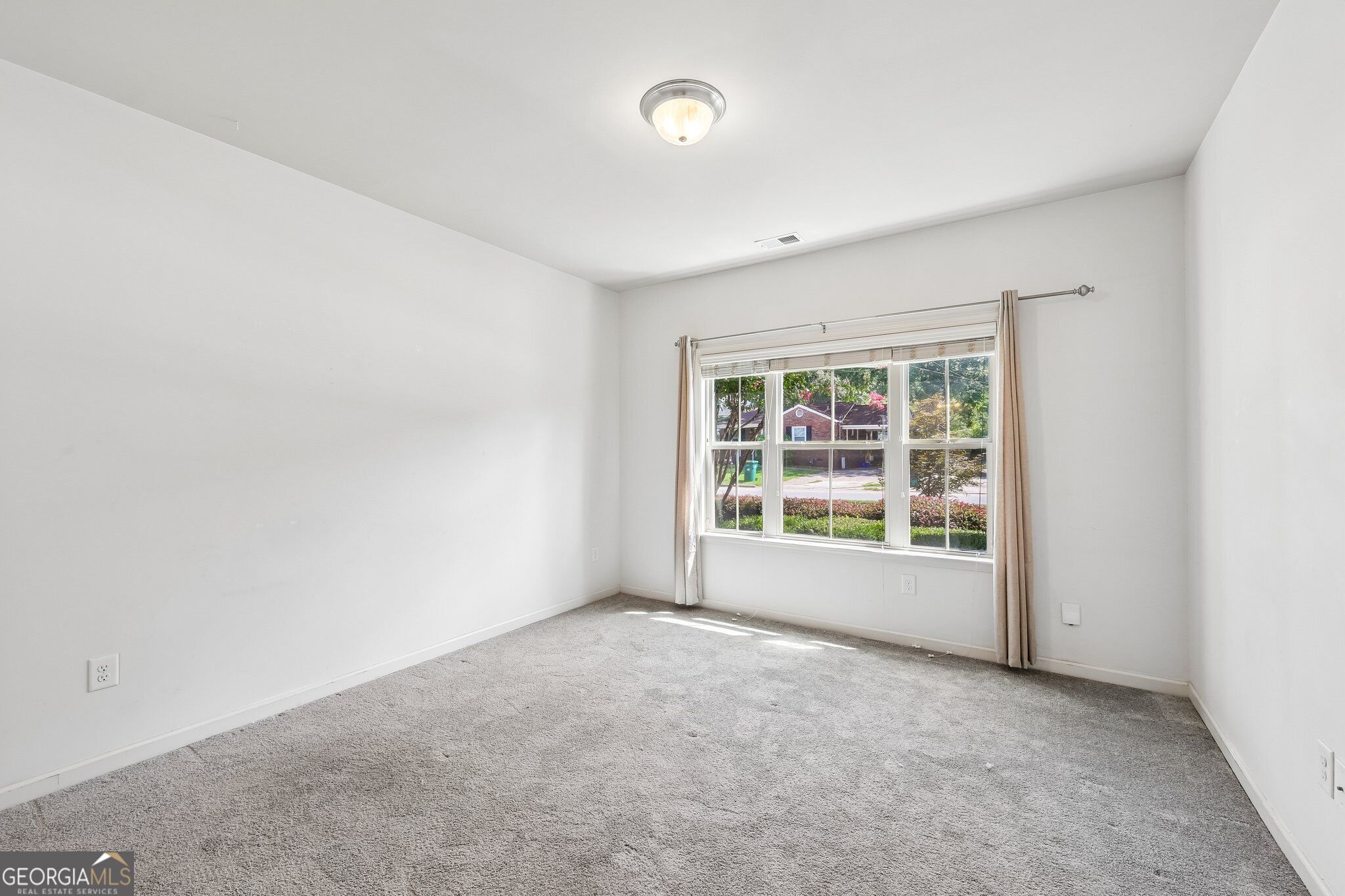 1349 Hawthorne Avenue Se Property Photo 9