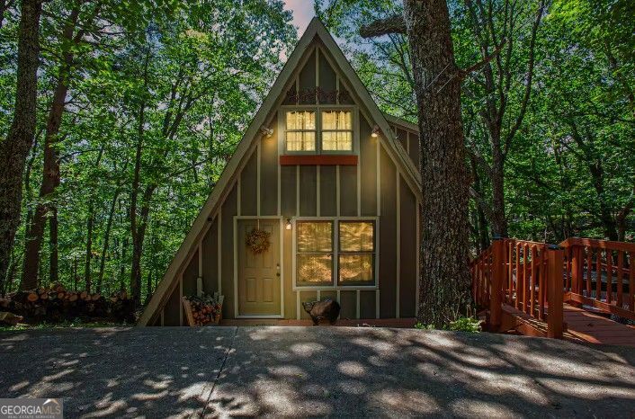 608 Moss Patch Trail Property Photo 2