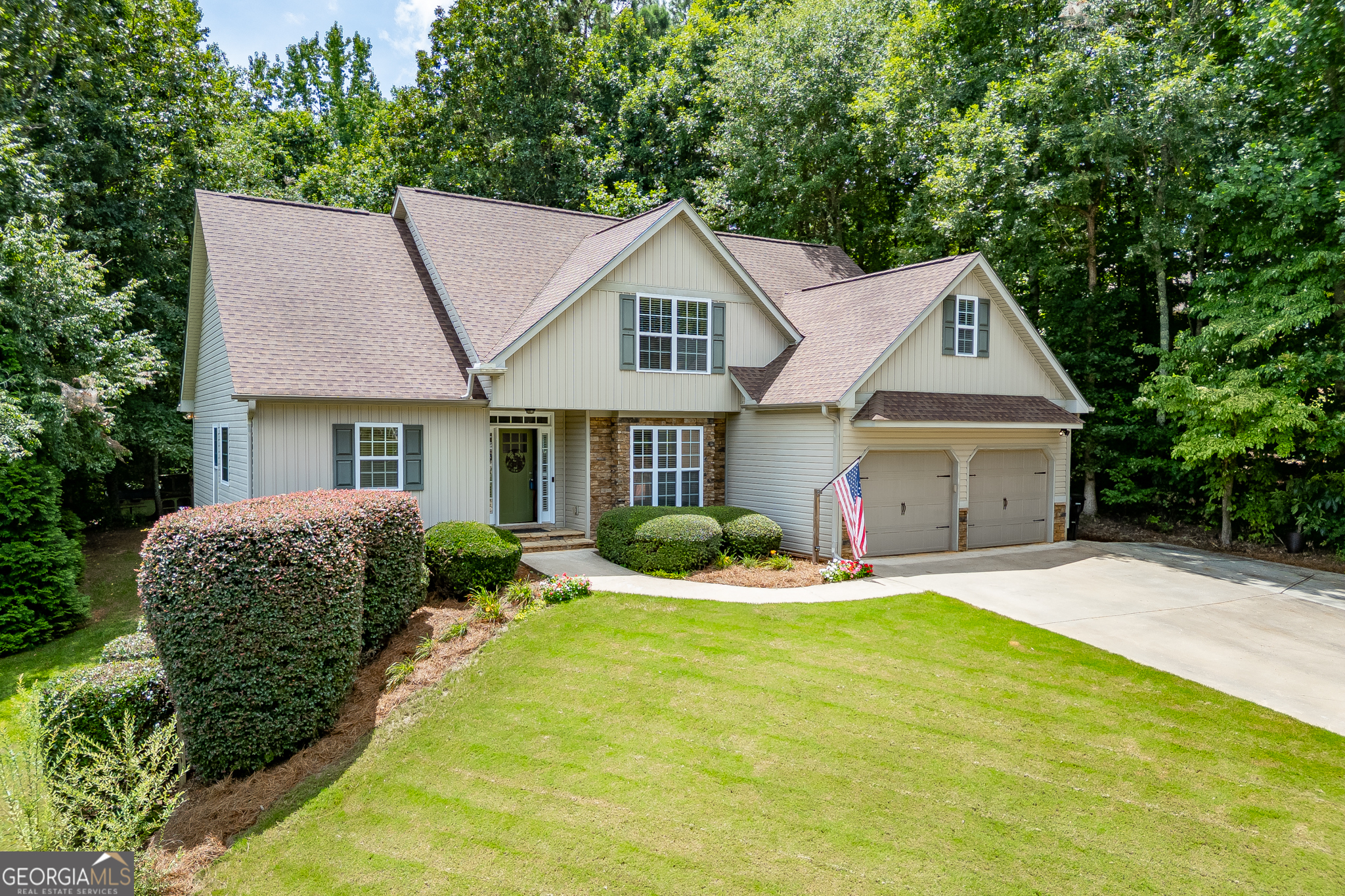 646 Forest Pine Drive Property Photo 2