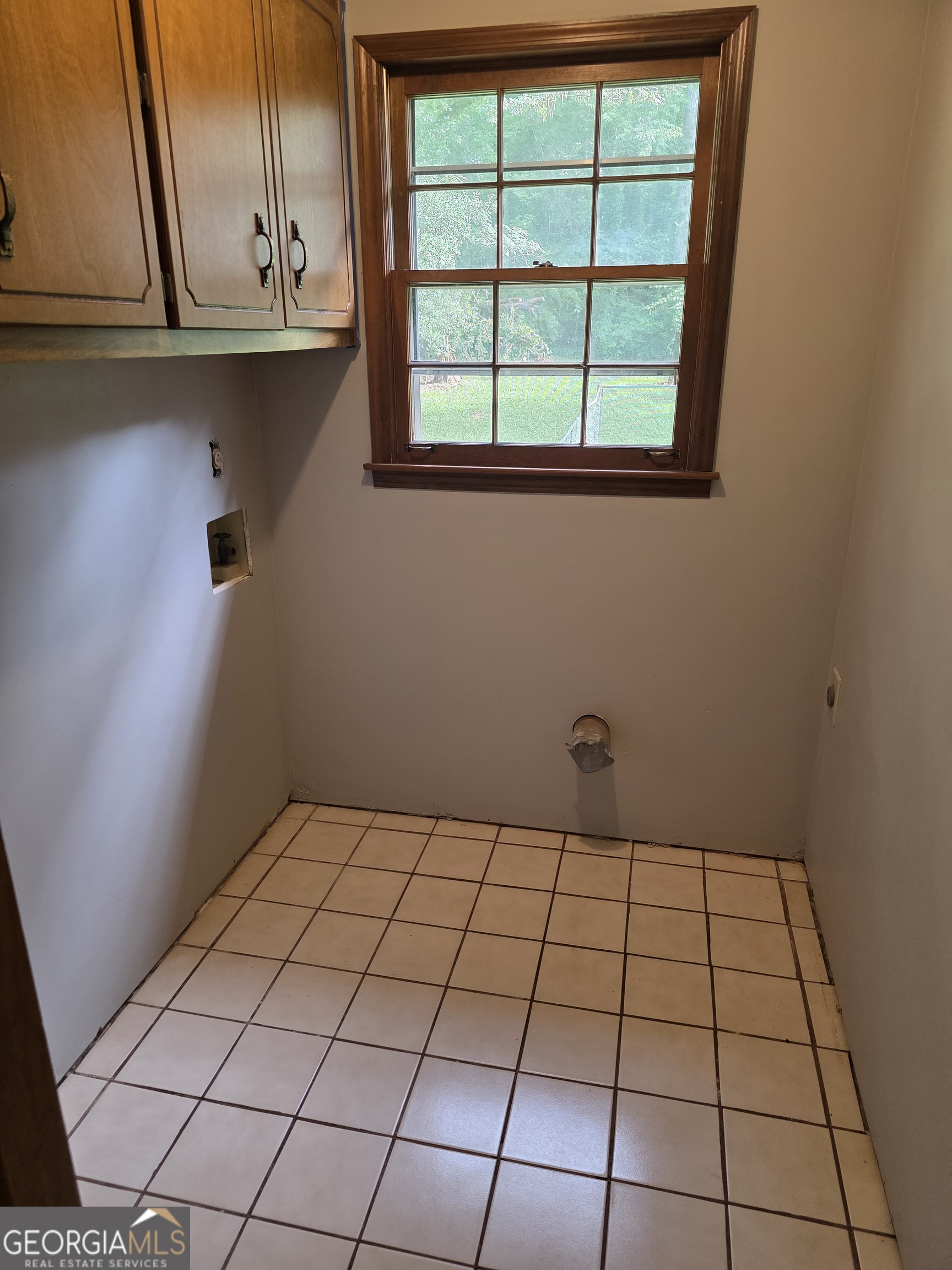 214 Candler Road Property Photo 5