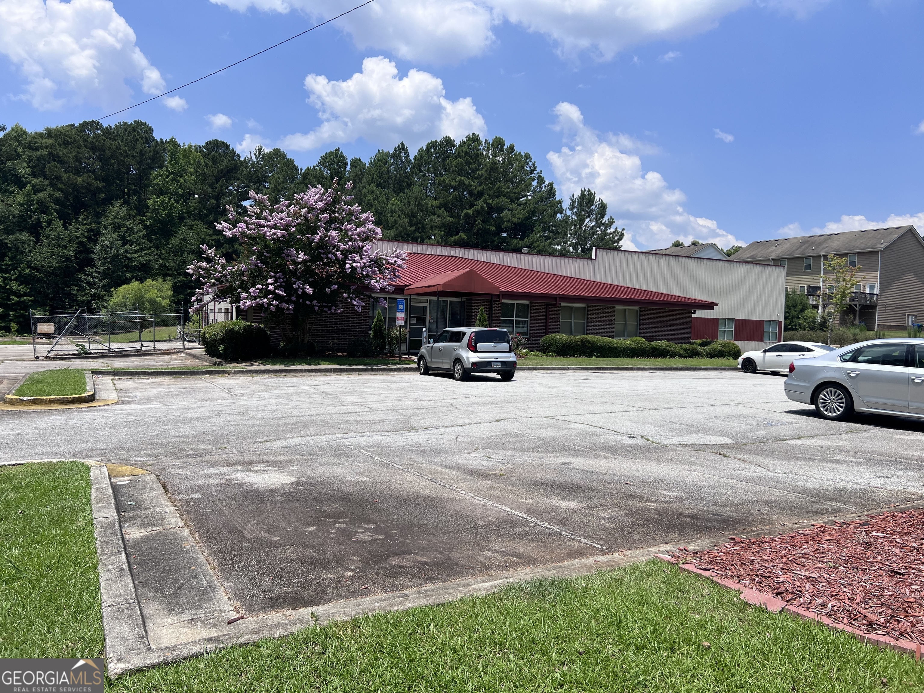 1719 & 1705 Redan E Property Photo 1