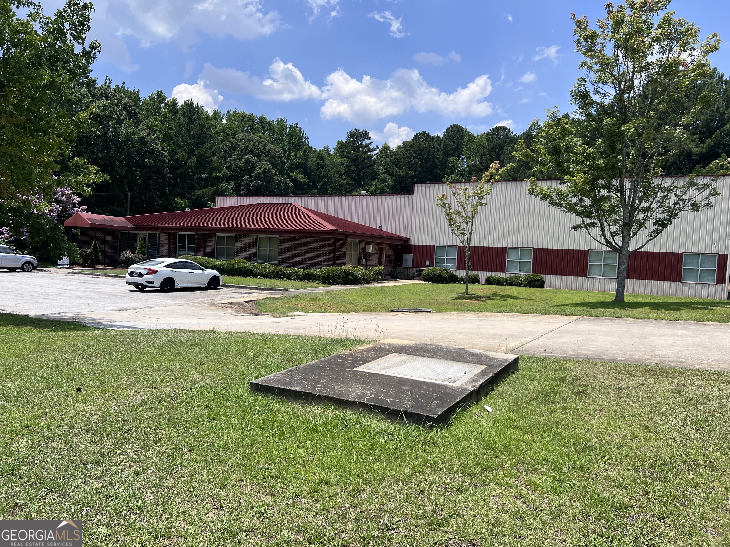 1719 & 1705 Redan E Property Photo 3