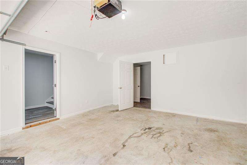 2470 Stonegate Drive Nw Property Photo 5