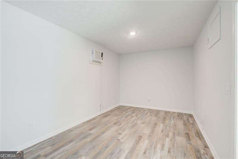 2470 Stonegate Drive Nw Property Photo 6