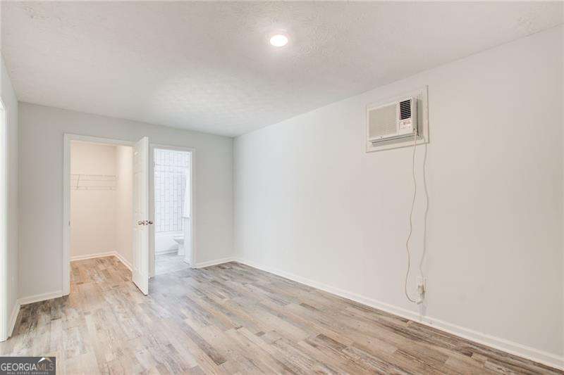 2470 Stonegate Drive Nw Property Photo 7