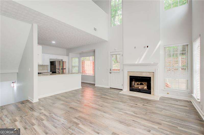 2470 Stonegate Drive Nw Property Photo 11