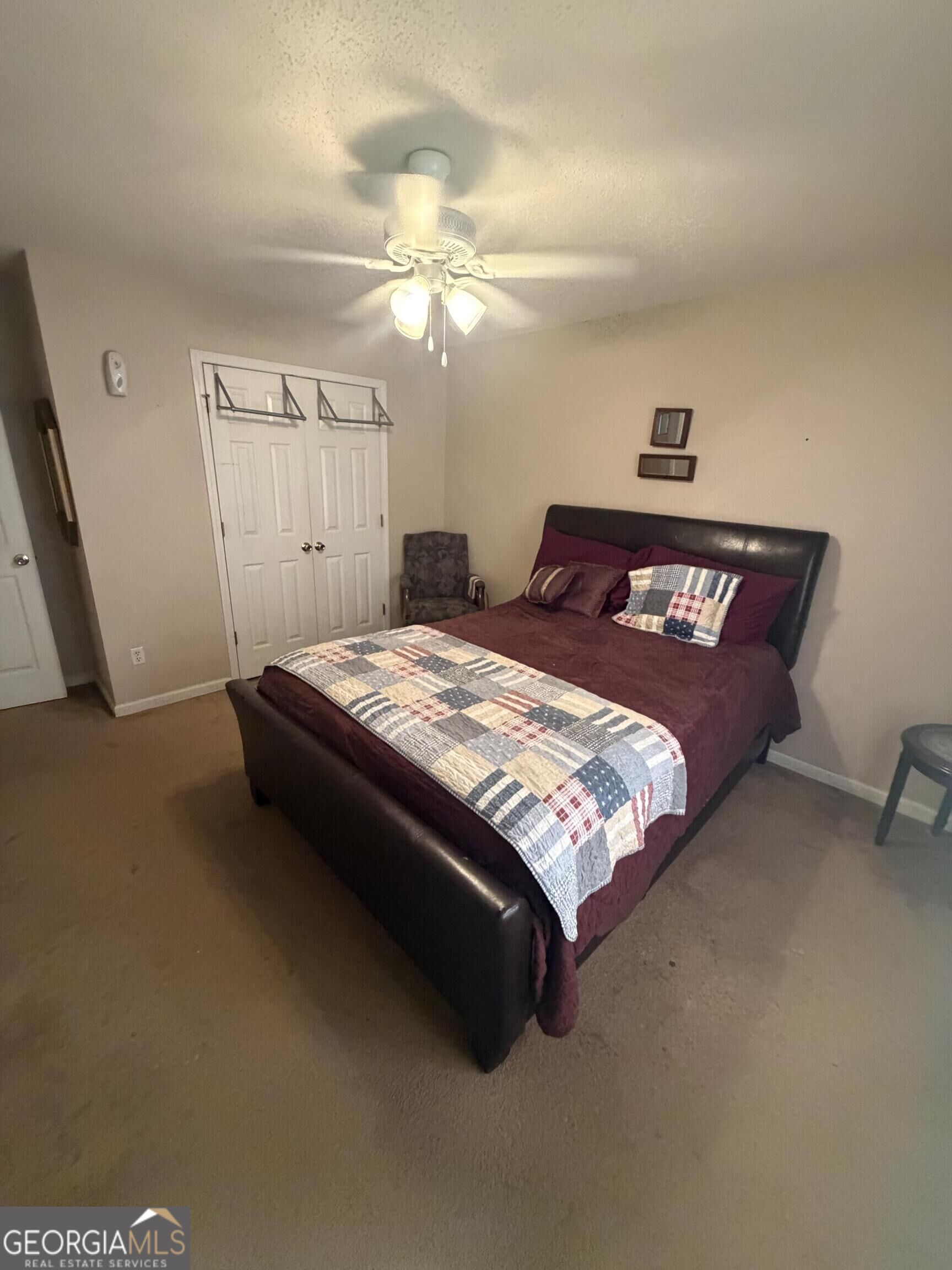 33 Column Court Property Photo 13