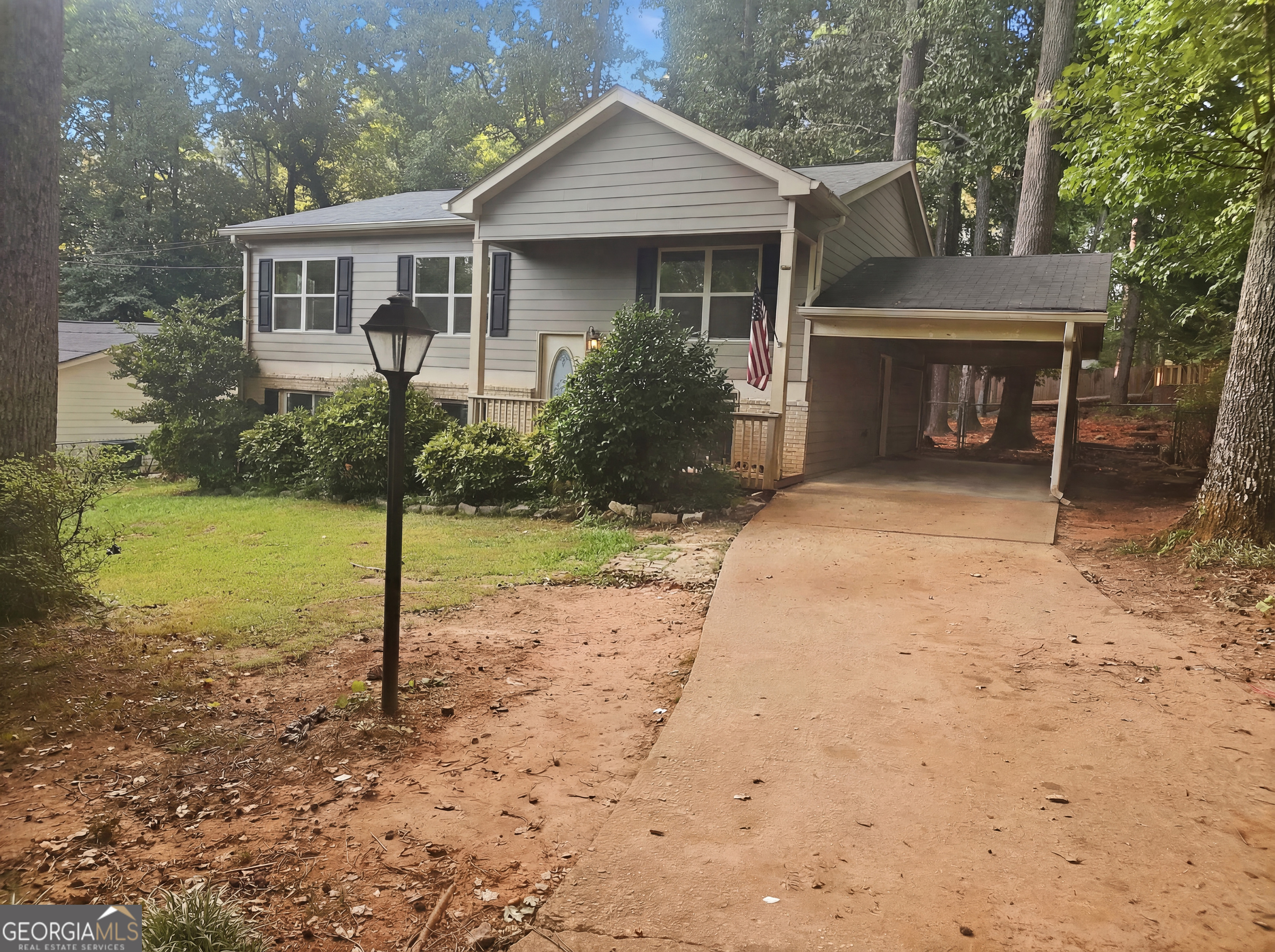 3644 Sheffield Place Property Photo 2