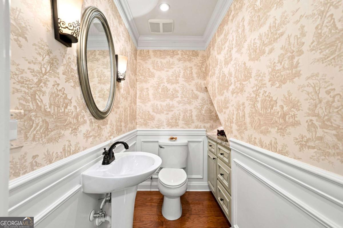 3425 Pinehurst Road Property Photo 23